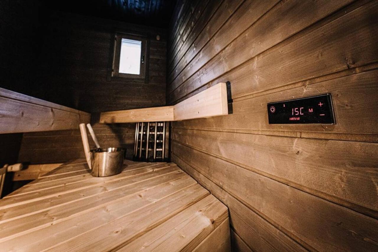 Sleepwell House Pyhaetunturi With Sauna Close To Lake Pelkosenniemi ภายนอก รูปภาพ
