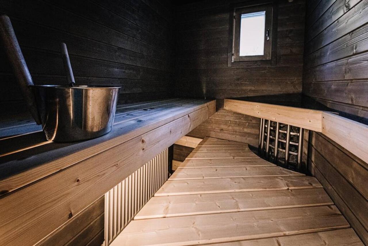 Sleepwell House Pyhaetunturi With Sauna Close To Lake Pelkosenniemi ภายนอก รูปภาพ